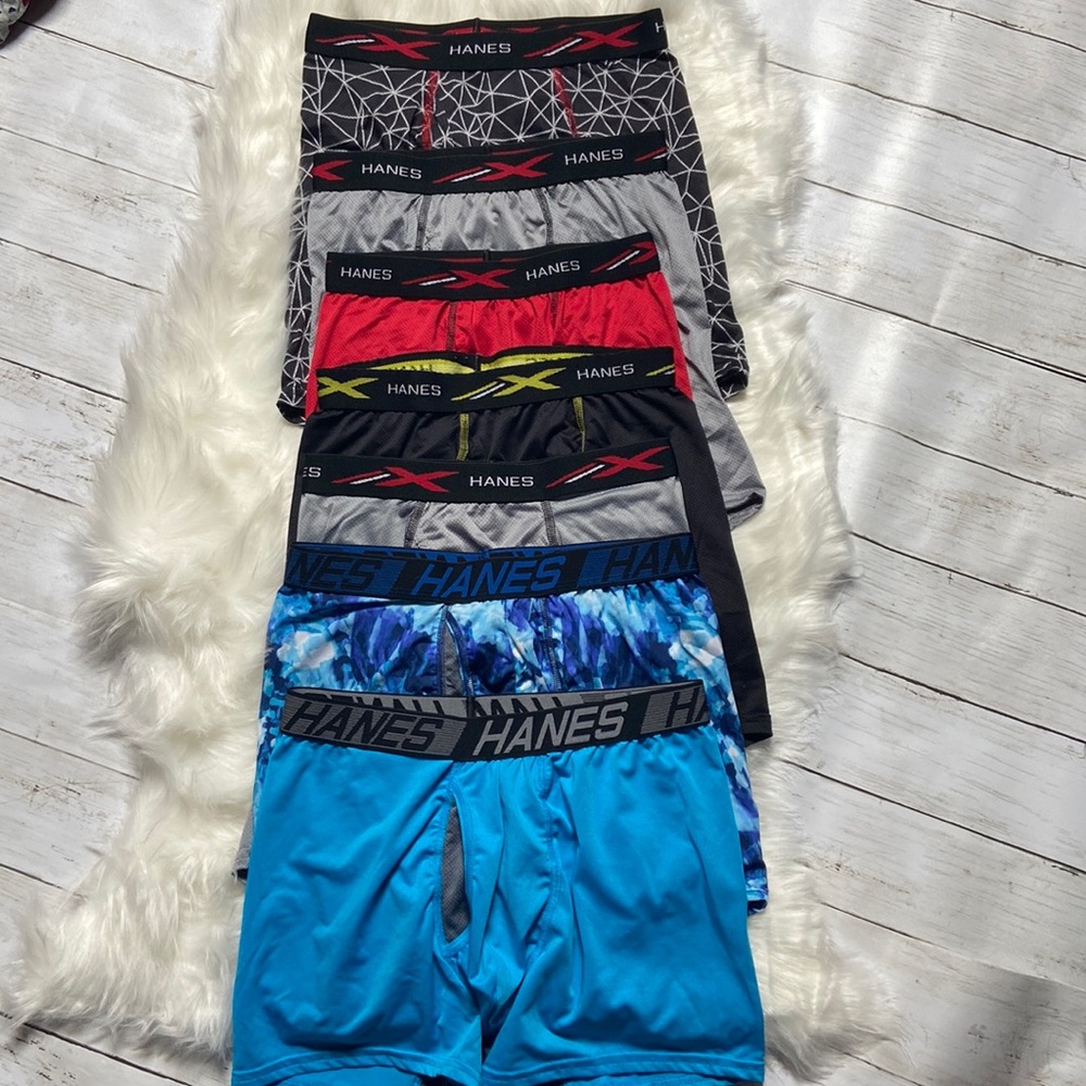 Hanes size small